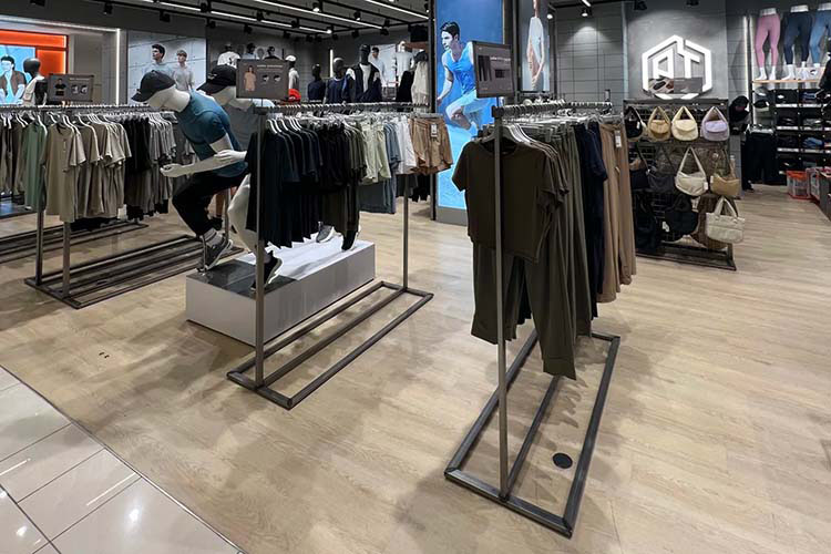 Clothing Shop Design Ideas-8